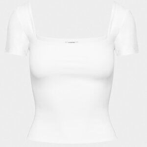 Aritzia contour new squareneck t-shirt Medium